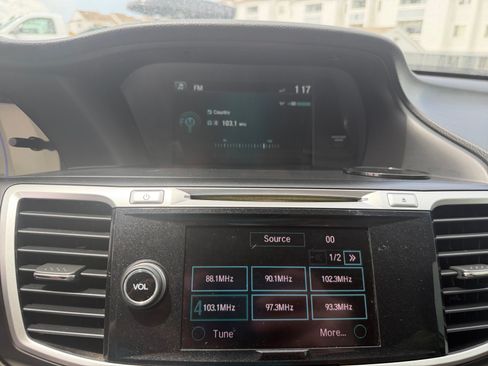 Used 2014 Honda Accord Plug-In Sedan image 28