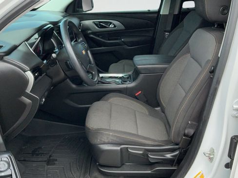 Used 2020 Chevrolet Traverse LS w/ LPO, Blackout Package FWD image 19