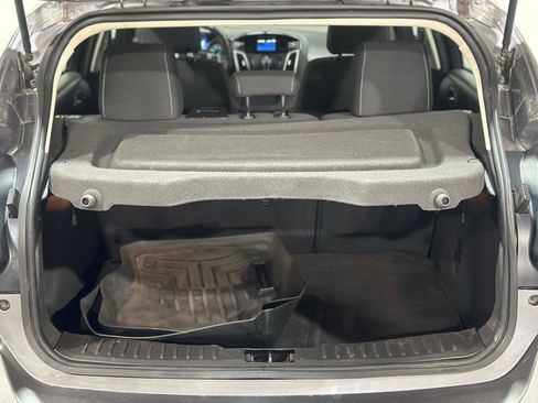 Used 2014 Ford Focus SE FWD image 31