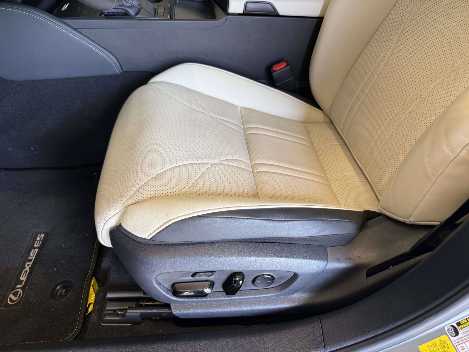 Certified 2024 Lexus ES 350 Ultra Luxury FWD image 3