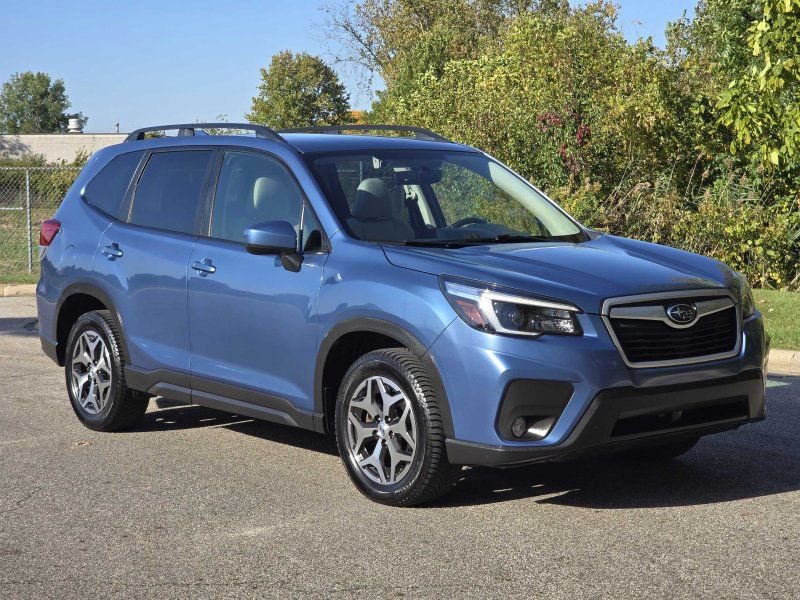 Used 2021 Subaru Forester Premium AWD/4WD image 1