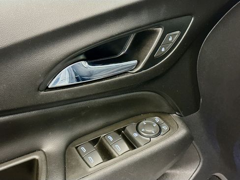 Used 2021 Chevrolet Equinox LT w/ LPO, Cargo Package image 15