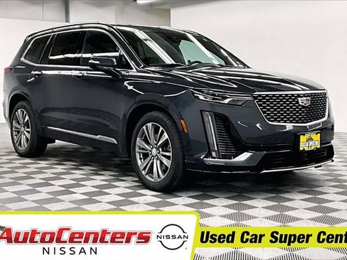 Used 2022 Cadillac XT6 Premium Luxury image 1