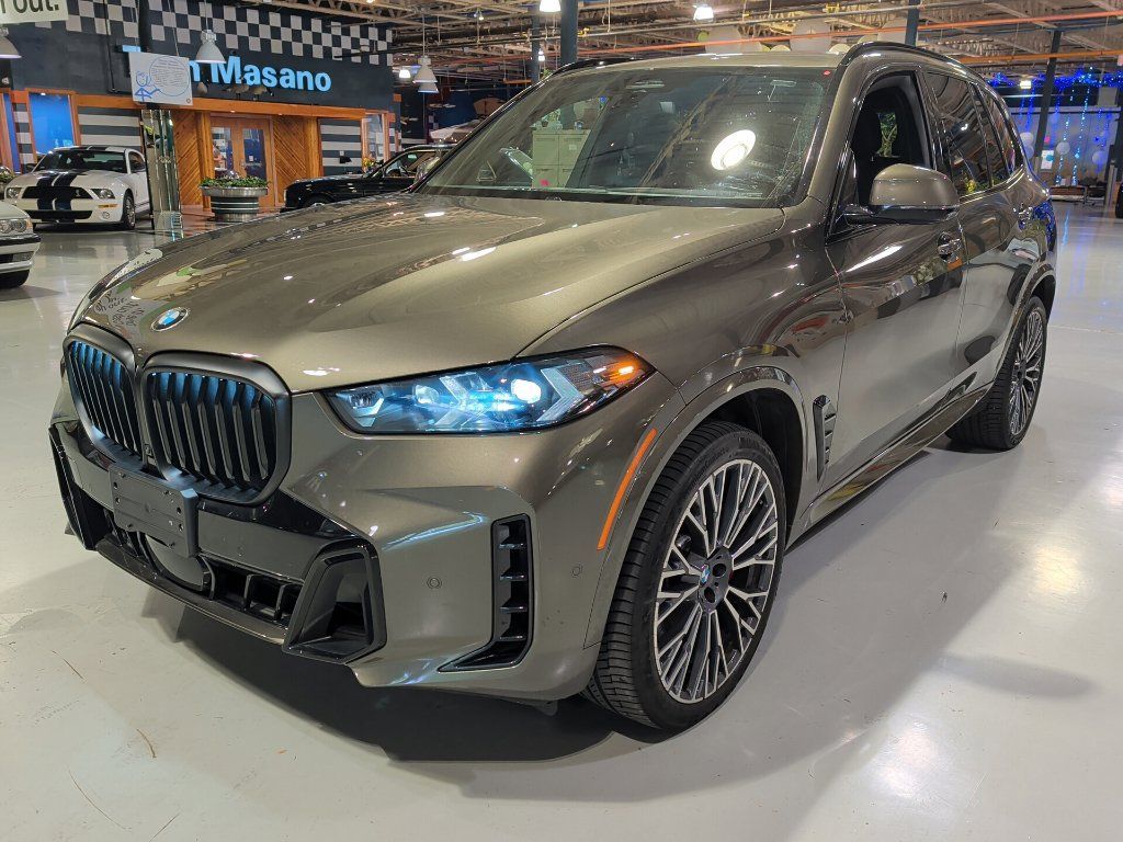 Certified 2026 BMW X5 xDrive40i w/ Executive Package AWD/4WD image 1