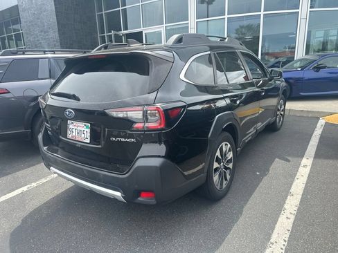 Used 2023 Subaru Outback Limited AWD/4WD image 3