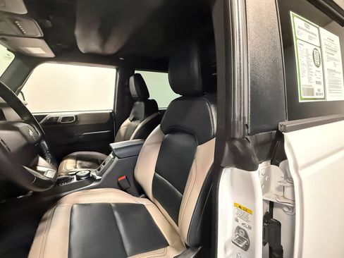 Used 2024 Ford Bronco Wildtrak AWD/4WD image 57