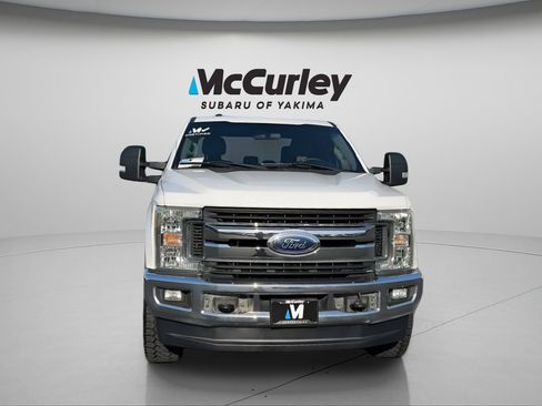 Used 2017 Ford F250 XLT w/ FX4 Off-Road Package AWD/4WD image 2