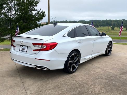 Used 2022 Honda Accord Sport image 6