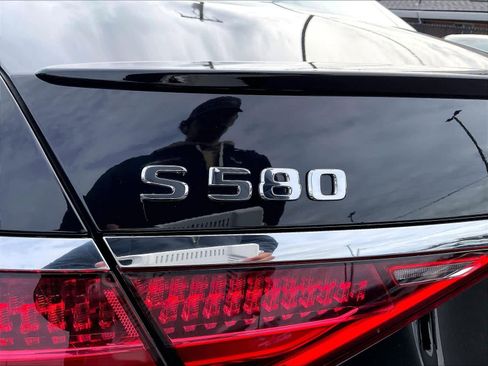 Used 2022 Mercedes-Benz S 580 4MATIC Sedan image 8