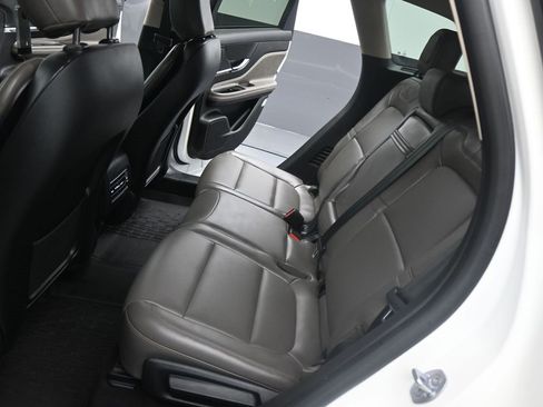 Used 2024 Lincoln Corsair Premiere w/ Equipment Group 101A image 20