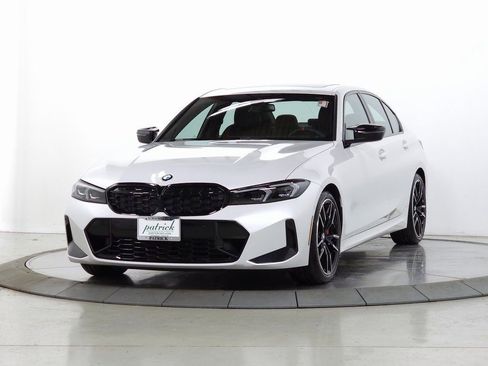 Used 2025 BMW M340i xDrive w/ Premium Package image 3