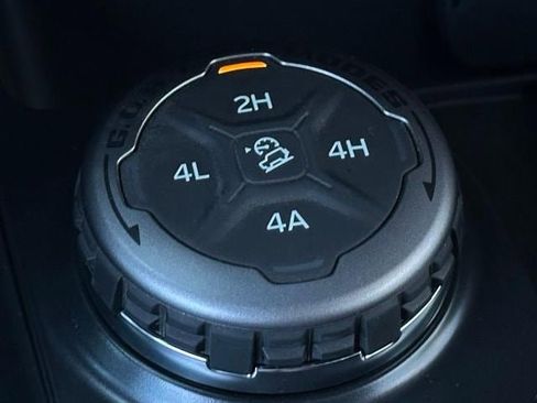 New 2025 Ford Bronco Base w/ Sasquatch Package image 16