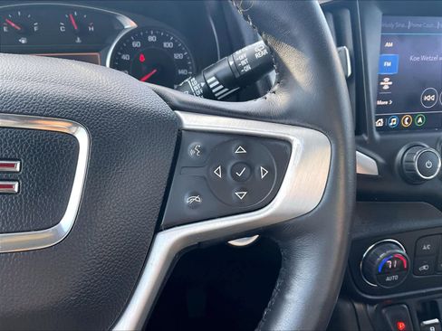 Used 2019 GMC Terrain SLT w/ Preferred Package image 22