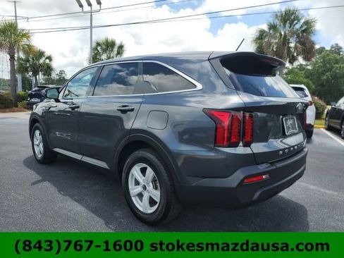 Used 2021 Kia Sorento LX FWD image 10