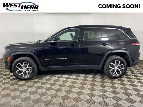 Used 2024 Jeep Grand Cherokee Limited image 25