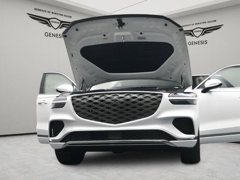 New 2026 Genesis GV70 2.5T Advanced AWD/4WD image 32