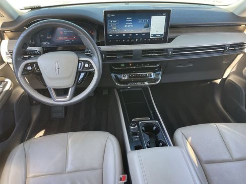 Used 2023 Lincoln Corsair Reserve w/ Equipment Group 201A image 15