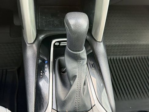 Used 2024 Toyota Corolla Cross AWD Hybrid image 18