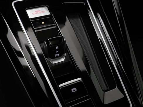 New 2026 Volkswagen GTI SE FWD image 12