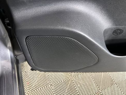 Used 2021 Nissan Rogue SV w/ Premium Package image 29