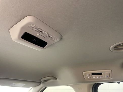 New 2026 Kia Carnival EX image 38