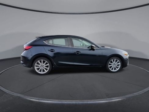 Used 2017 MAZDA MAZDA3 Touring image 9