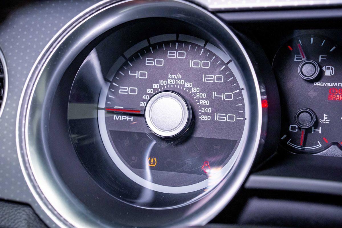 Used 2012 Ford Mustang Shelby GT500 RWD image 35