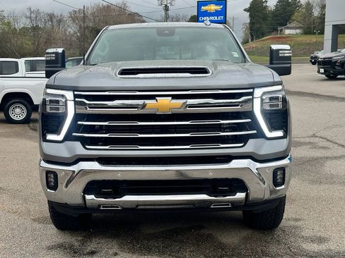 New 2026 Chevrolet Silverado 2500 LTZ w/ LTZ Convenience Package AWD/4WD image 7