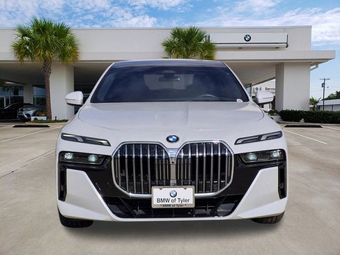 Certified 2023 BMW 760i xDrive w/ Parking Assistance Package image 2