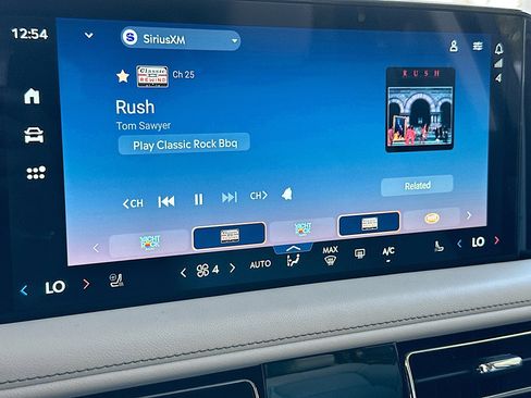 Used 2025 Lincoln Aviator Premiere image 15