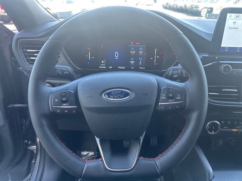 Used 2025 Ford Escape ST-Line Select image 17