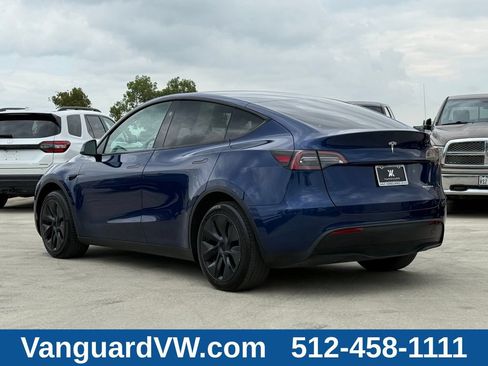 Used 2024 Tesla Model Y Long Range AWD/4WD image 9