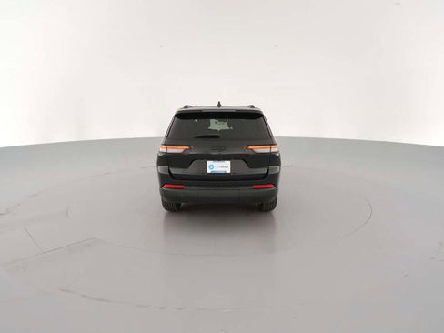 New 2025 Jeep Grand Cherokee L Laredo image 10