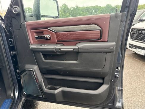 New 2026 RAM 2500 Limited AWD/4WD image 30