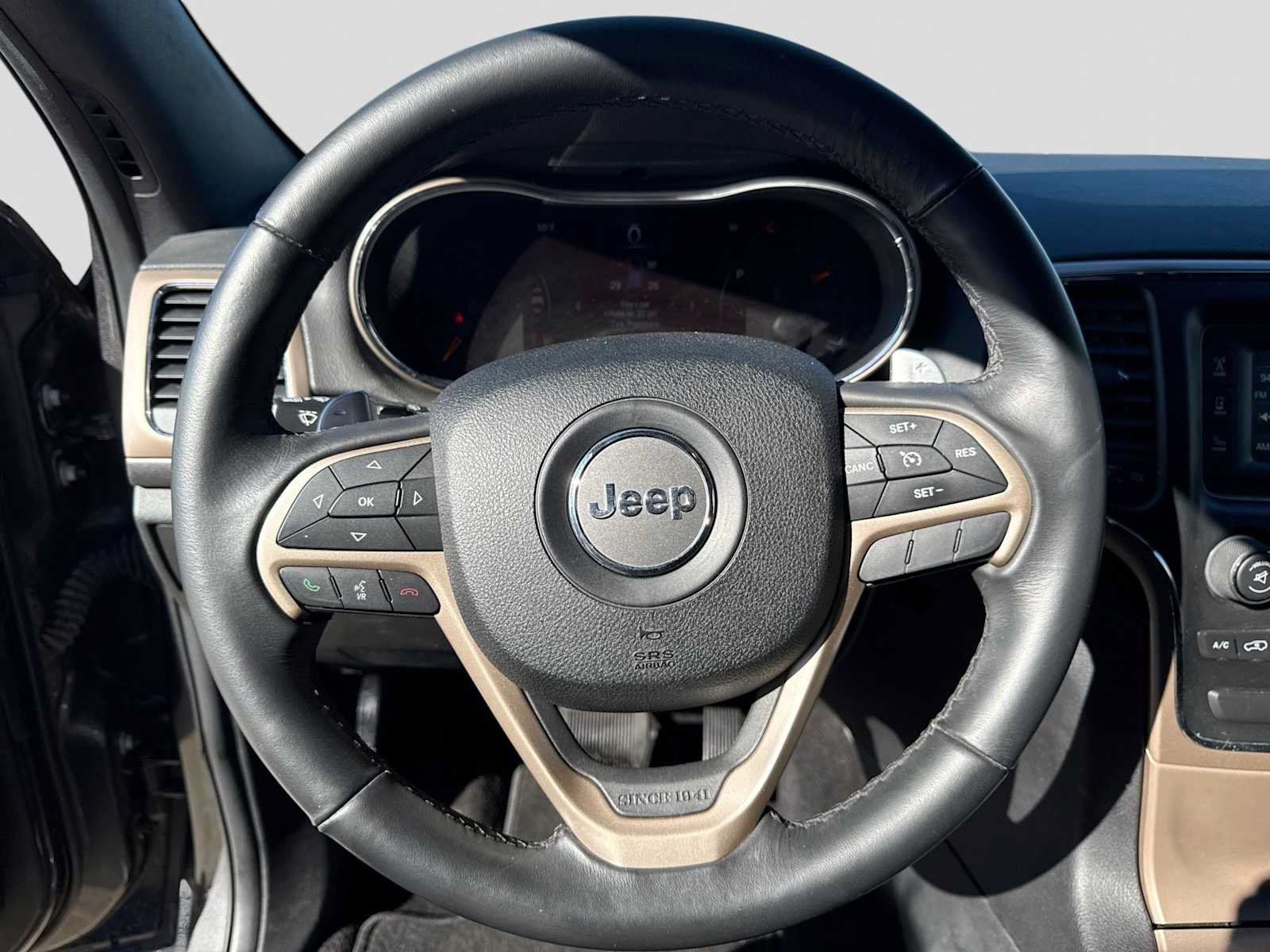 Used 2015 Jeep Grand Cherokee Laredo w/ Quick Order Package 23E AWD/4WD image 21