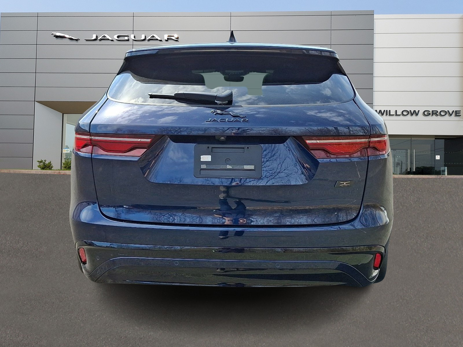 Used 2026 Jaguar F-PACE R-Dynamic S AWD/4WD image 7