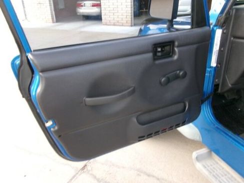 Used 2002 Jeep Wrangler Sport AWD/4WD image 15