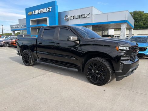 Used 2022 Chevrolet Silverado 1500 RST w/ Rally Edition AWD/4WD image 2