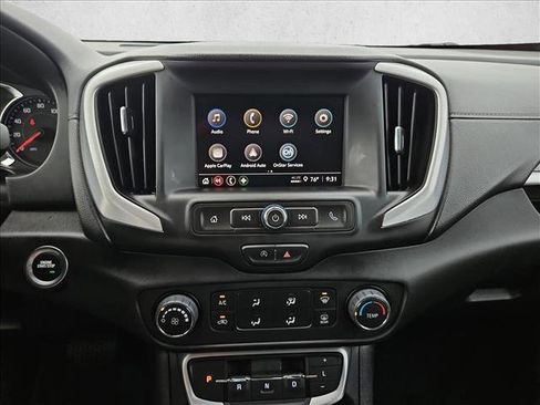 Used 2024 GMC Terrain SLE FWD image 14