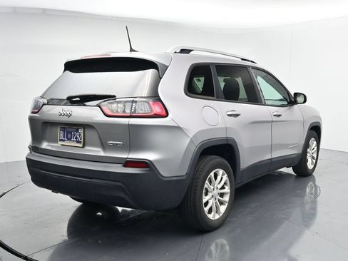 Used 2020 Jeep Cherokee Latitude FWD image 7