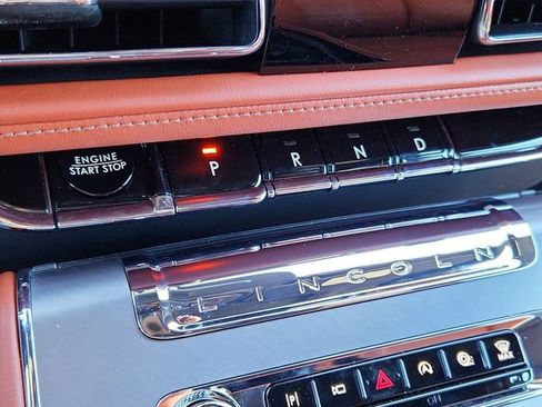 New 2025 Lincoln Aviator Reserve w/ Equipment Group 201A image 23