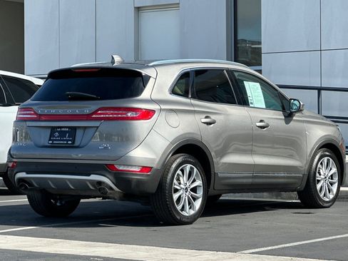 Used 2016 Lincoln MKC Select w/ Select Plus Package FWD image 3