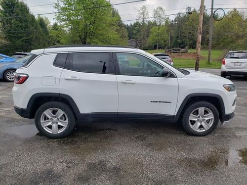 Used 2022 Jeep Compass Latitude w/ Convenience Group AWD/4WD image 8