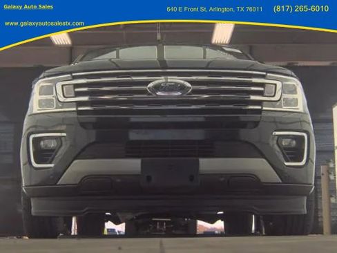 Used 2021 Ford Expedition Limited image 3
