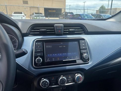Used 2025 Nissan Versa SV FWD image 20