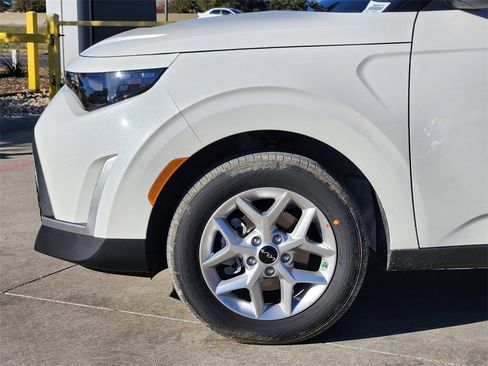 New 2025 Kia Soul LX image 5