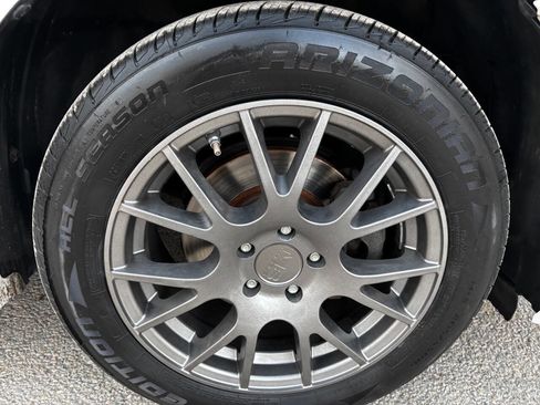 Used 2010 Toyota Matrix image 34