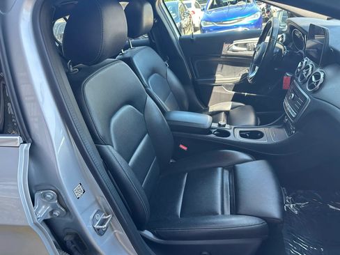 Used 2019 Mercedes-Benz GLA 250 4MATIC image 12