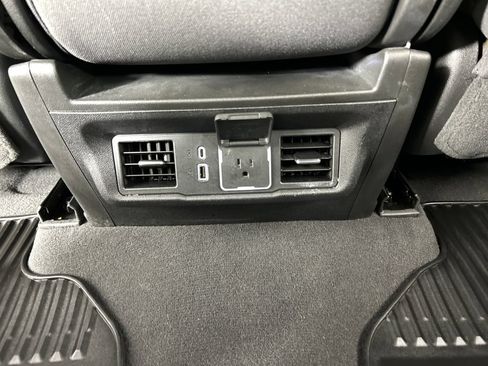 Used 2023 Chevrolet Silverado 1500 LT AWD/4WD image 19