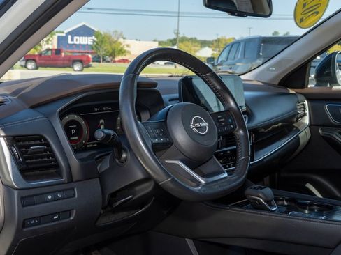 Used 2022 Nissan Rogue Platinum w/ Head-Up Display Package FWD image 15